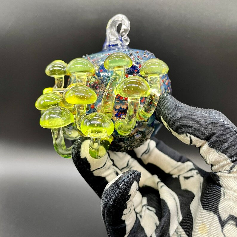 Green mushroom cluster ornament craftsmanship - artisan glass work