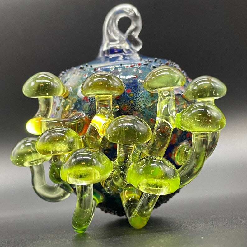 Premium Green mushroom cluster ornament - collectible glass art
