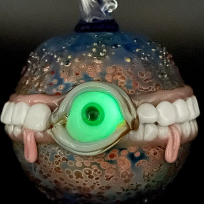 Artisan glass Too many teeth ornament - detailed craftsmanship