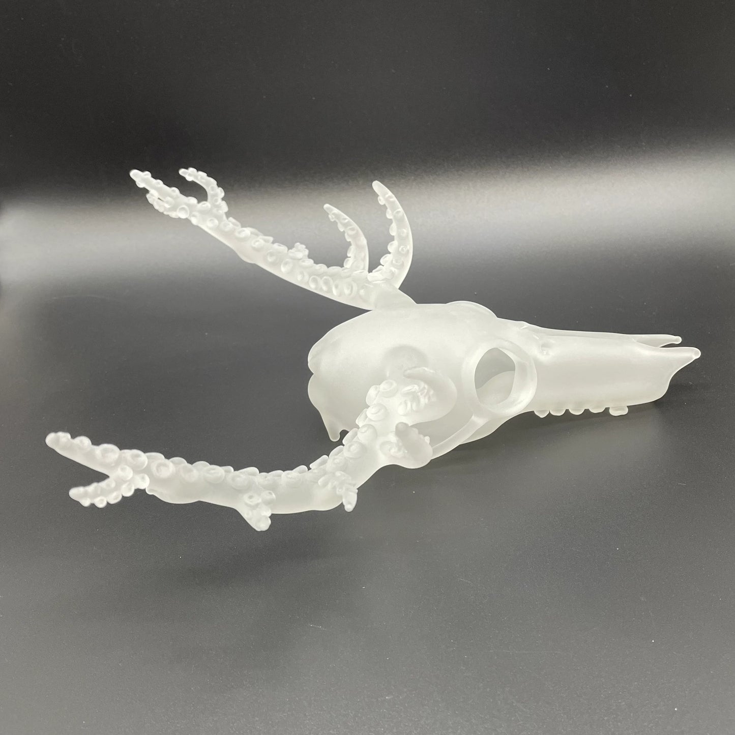Artisan glass Tentacle skull - detailed craftsmanship