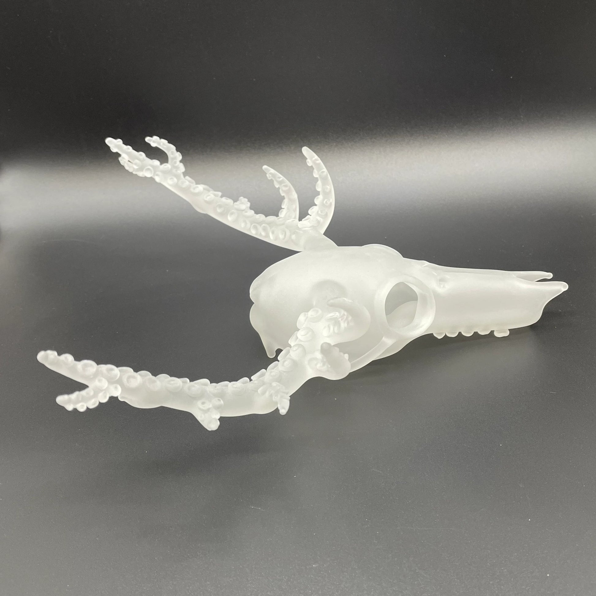 Artisan glass Tentacle skull - detailed craftsmanship