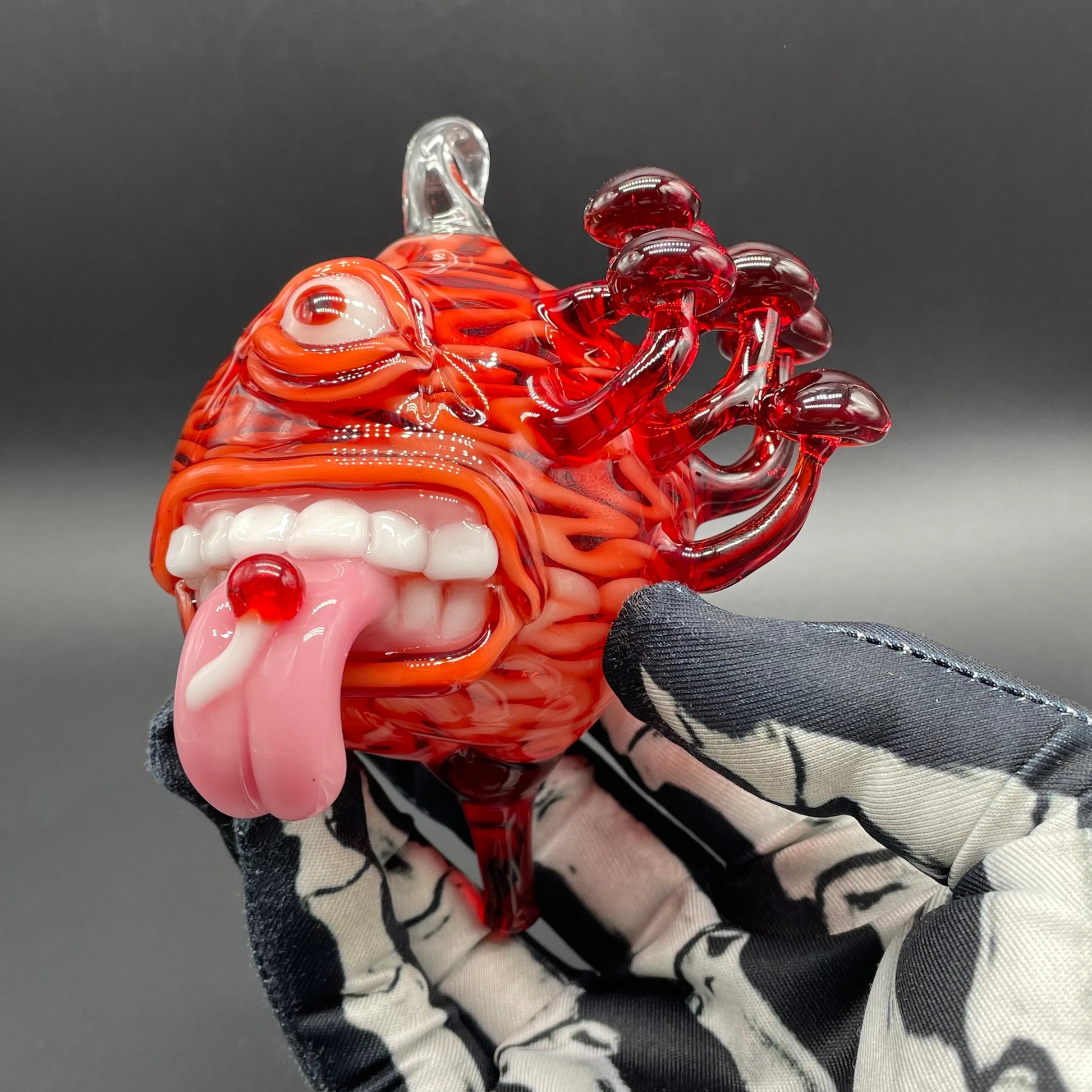 Cyclopian Brain ornament detail view - premium glass art