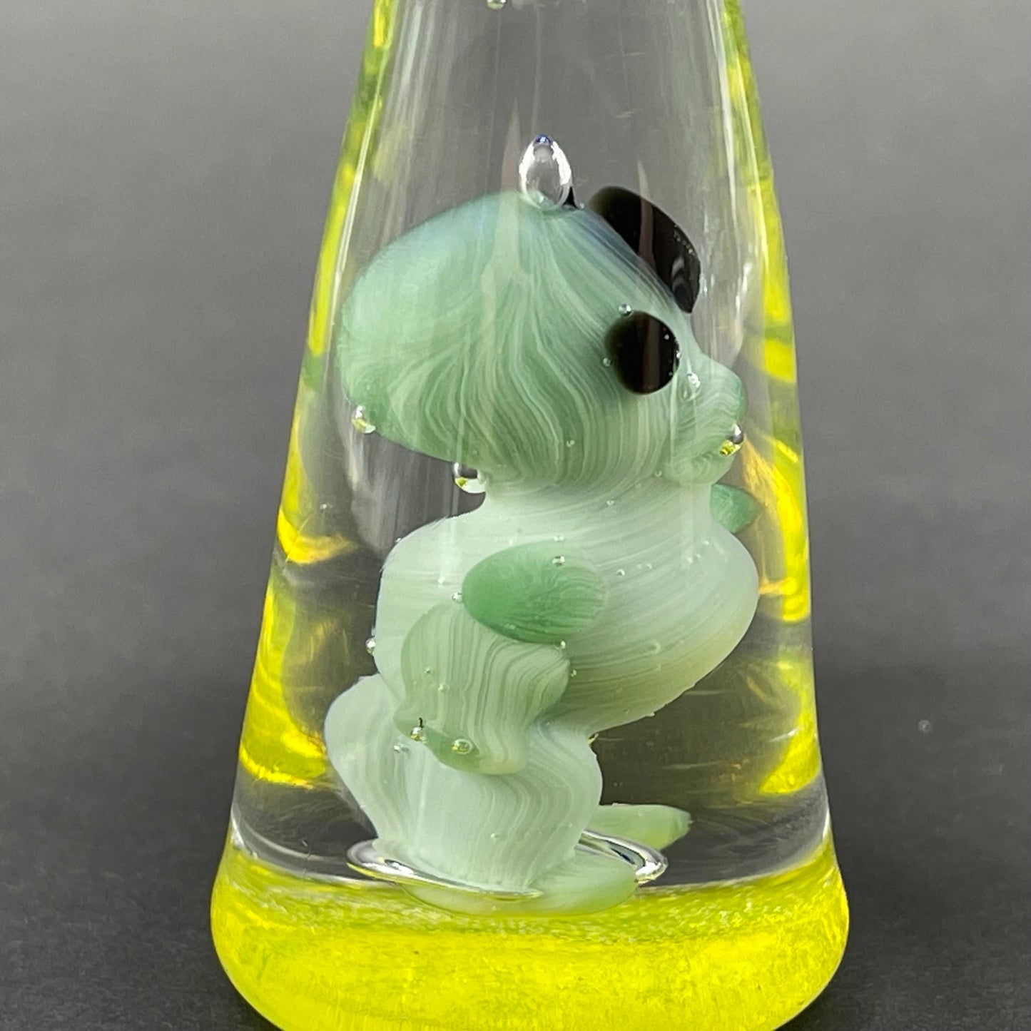 Alien abduction ornament (Alien) craftsmanship - artisan glass work